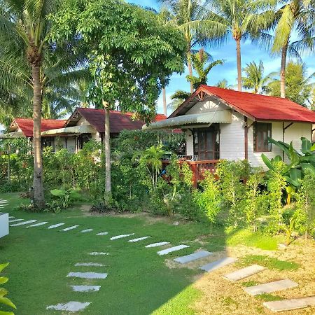Mali House Villa Mae Nam Beach Eksteriør billede